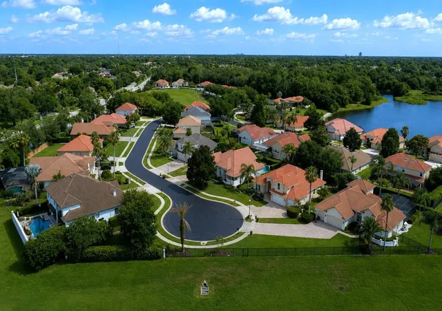 3rd image of 1954 Elkhorn Ct, Longwood, FL 32750 | MLS# O6419859