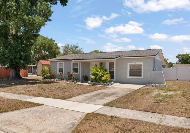 3rd image of 8504 Gold Ridge Cir, Tampa, FL 33619 | MLS# TB8523124