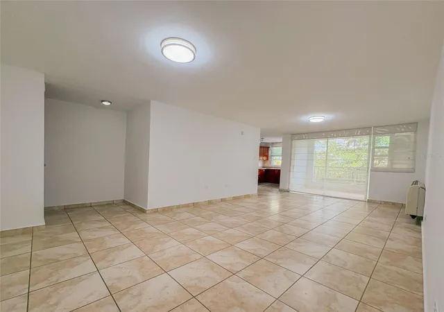 Homes for sale in Guaynabo, PR | 59 Cll Union Cond Hillsview Plaza #107, Guaynabo, PR 00971 | MLS# PR9122321