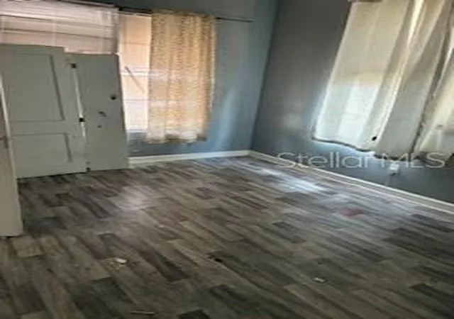 3rd image of 1401 E 24Th Ave, Tampa, FL 33605 | MLS# G5114279