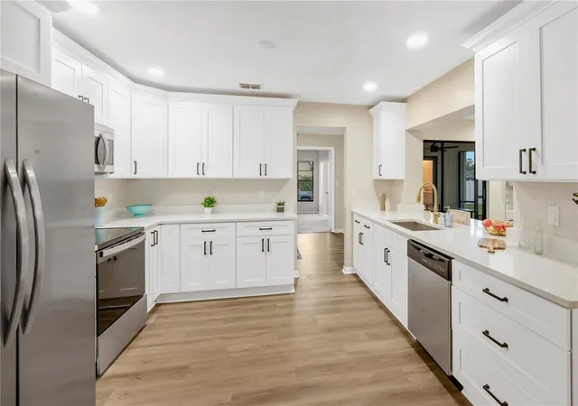 2nd image of 2805 Beagle Pl, Seffner, FL 33584 | MLS# TB8523147