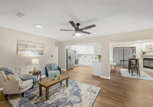 5th image of 2805 Beagle Pl, Seffner, FL 33584 | MLS# TB8523147