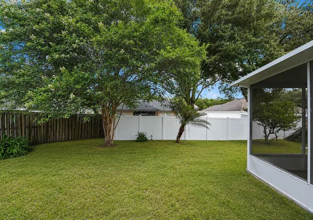 Homes for sale in Fruitland Park, FL | 1502 Daybreak Dr, Fruitland Park, FL 34731 | MLS# O6419899