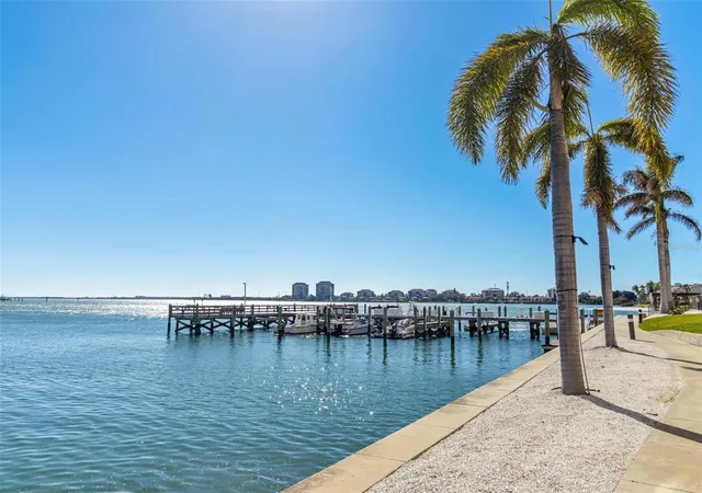 Listing Photo 2 - Condo for sale in building located at 4900 Brittany Dr S, St. Petersburg, FL 33715 - Unit #405