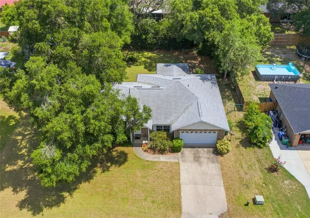 3rd image of 25249 Sw 18Th Ave, Newberry, FL 32669 | MLS# GC541464