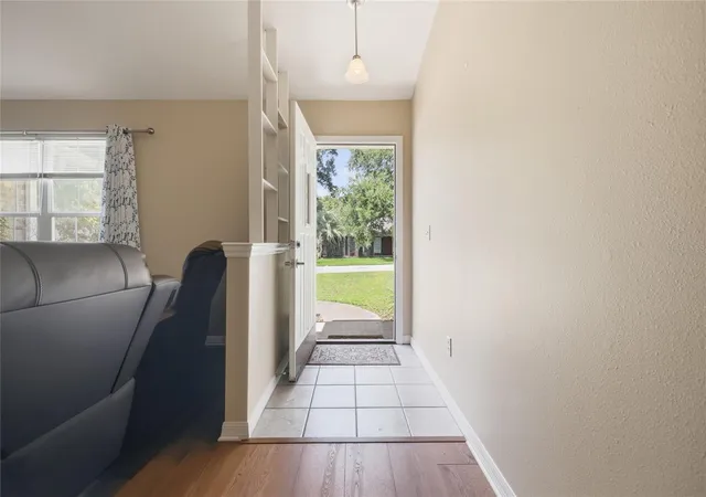 4th image of 25249 Sw 18Th Ave, Newberry, FL 32669 | MLS# GC541464
