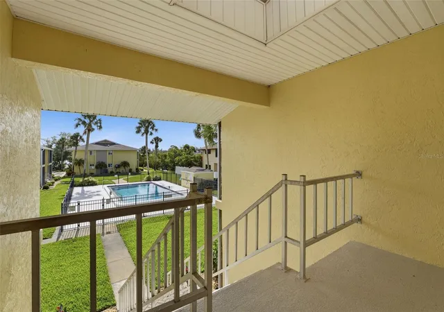 4th image of 101 Louella Ln #2, Nokomis, FL 34275 | MLS# TB8523162