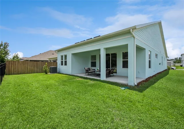 Photo 3 of Single family home for sale at 19307 Banfield Pl, Orlando, FL 32827 | MLS# O6419912 | Listing updated on 2026-09-25