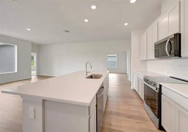 Photo 4 of Single family home for sale at 318 Stetson Rise Ct, Plant City, FL 33566 | MLS# TB8523167 | Listing updated on 2026-10-10