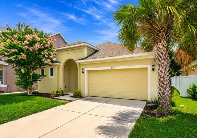 Photo 4 of Sale Pending at 908 Marisa Ln, Kissimmee, FL 34744 | MLS# TB8523179 | Listing updated on 2026-09-15