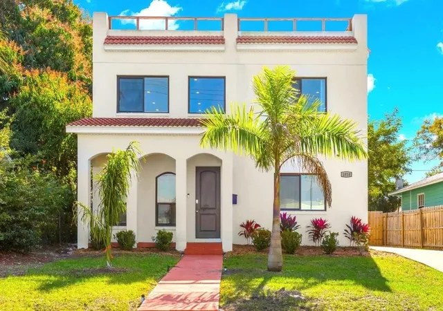 Single family home for sale at 1018 7th Avenue S, Saint Petersburg, FL 33705 | MLS# TB8523180