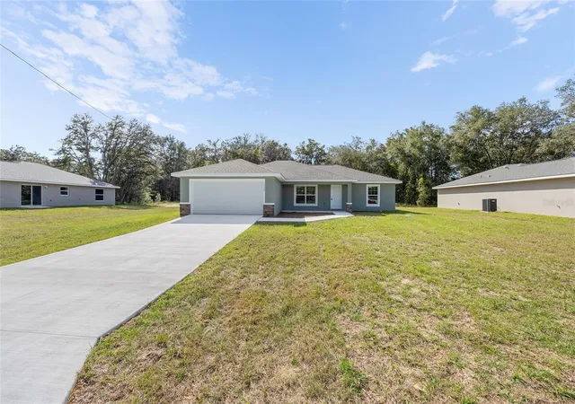 Photo 4 of Sale Pending at 8955 SW 139th Street, Ocala, FL 34473 | MLS# OM727373 | Listing updated on 2026-09-02
