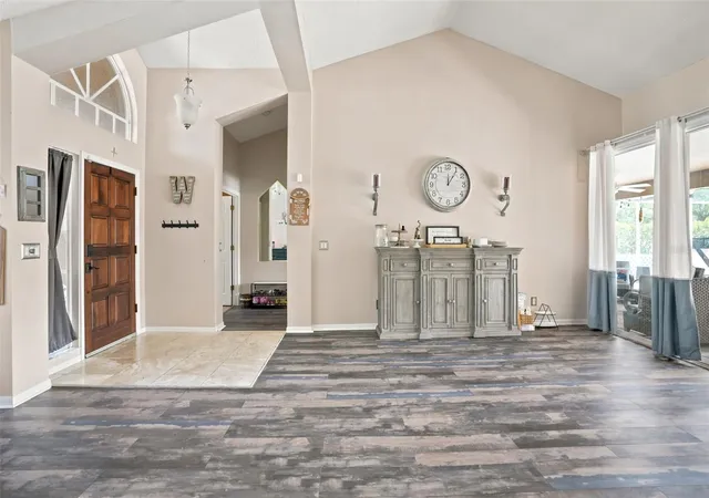 Photo 4 of Single family home for sale at 10296 Windsor Ct, Spring Hill, FL 34608 | MLS# W7887057 | Listing updated on 2026-08-27