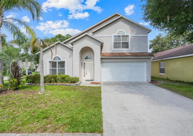 Homes for sale in Clermont, FL | 1324 Whitewood Way Way, Clermont, FL 34714 | MLS# G5114290