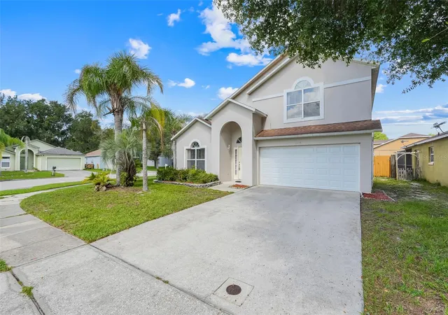 Homes for sale in Clermont, FL | 1324 Whitewood Way Way, Clermont, FL 34714 | MLS# G5114290