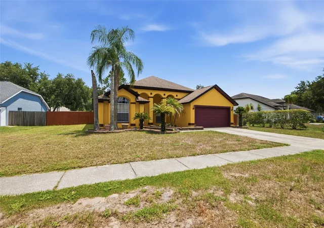 Homes for sale in Riverview, FL | 9602 Sunnyoak Dr, Riverview, FL 33569 | MLS# TB8523192
