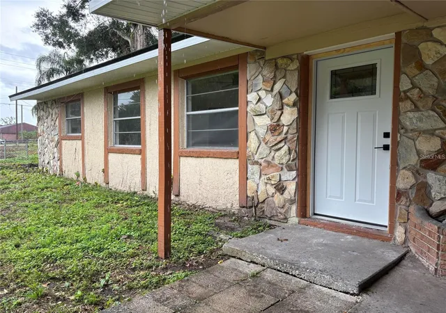 Photo 2 of Single family home for sale at 2035 Voltaire St, Lakeland, FL 33801 | MLS# O6419936 | Listing updated on 2026-06-26