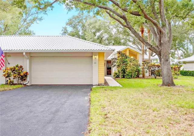 Photo 2 of Single family home for sale at 231 Southampton Ln #277, Venice, FL 34293 | MLS# A4698122 | Listing updated on 2026-09-04