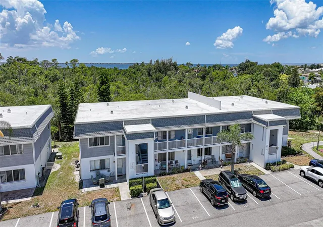 3rd image of 22375 Edgewater Dr #236, Punta Gorda, FL 33980 | MLS# C7527748