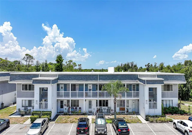 4th image of 22375 Edgewater Dr #236, Punta Gorda, FL 33980 | MLS# C7527748
