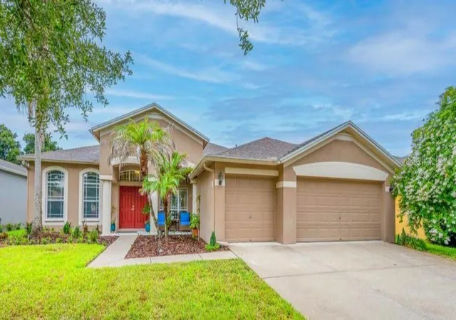Photo 1 of Single family home for sale at 16135 Bridgedale Dr, Lithia, FL 33547 | MLS# TB8523218 | Listing updated on 2026-08-14