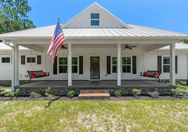 Homes for sale in Fort White, FL | 357 Sw Conestoga Wy, Fort White, FL 32038 | MLS# GC541466