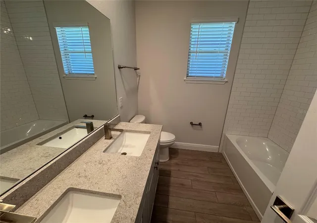 Photo 3 of Single family home for sale at 11857 Shine View Ln, Winter Garden, FL 34787 | MLS# O6419967 | Listing updated on 2026-10-20