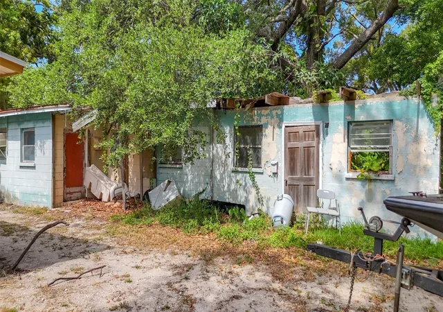 Photo 1 of Single family home for sale at 1679 24th Street, Sarasota, FL 34234 | MLS# O6419970 | Listing updated on 2026-08-07