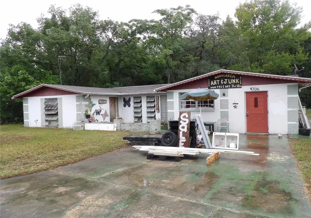 Photo 1 of Single family home for sale at 9706 Moon Lake Rd, New Port Richey, FL 34654 | MLS# TB8523251 | Listing updated on 2026-08-22