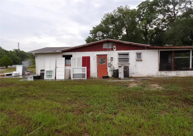 Photo 2 of Single family home for sale at 9706 Moon Lake Rd, New Port Richey, FL 34654 | MLS# TB8523251 | Listing updated on 2026-08-22