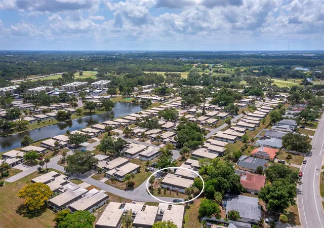 32nd image of 3828 Blue Stone Wy #77, Sarasota, FL 34232 | MLS# A4698135