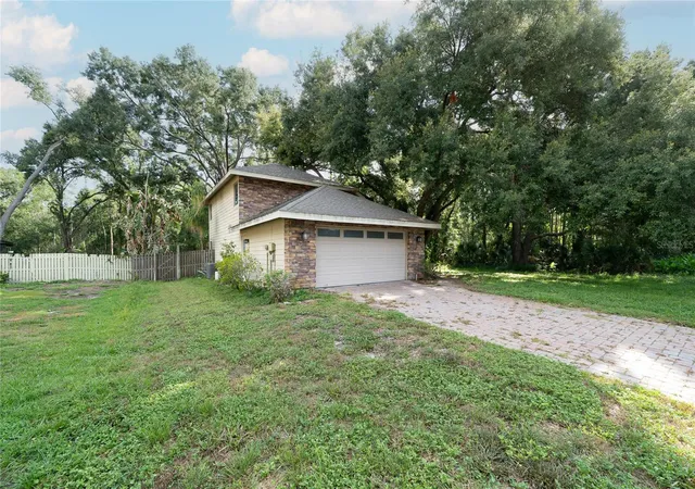 4th image of 2501 Withy Ct, Tampa, FL 33618 | MLS# TB8523253