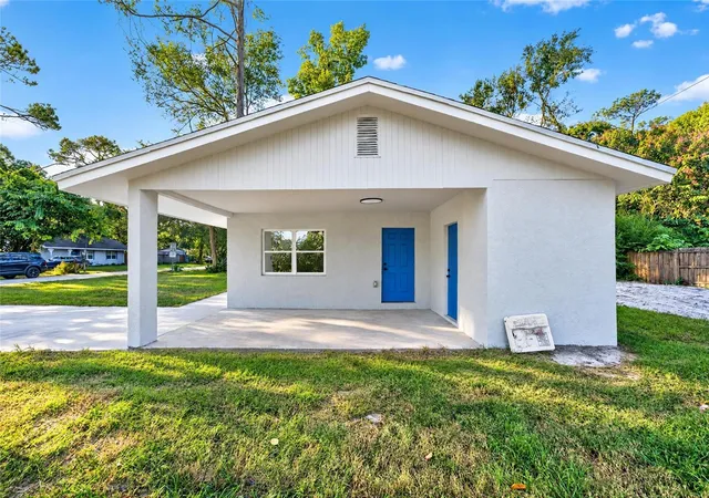 Photo 2 of Single family home for sale at 2240 NW 55th Terrace, Gainesville, FL 32605 | MLS# OM727395 | Listing updated on 2026-10-21