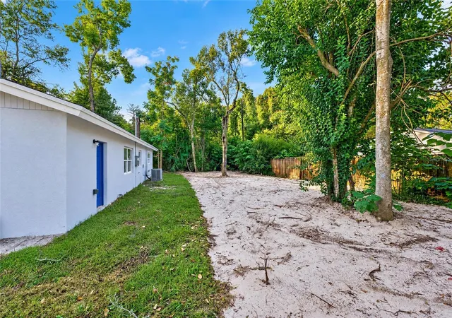 Photo 3 of Single family home for sale at 2240 NW 55th Terrace, Gainesville, FL 32605 | MLS# OM727395 | Listing updated on 2026-10-21
