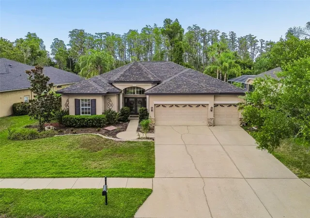 3rd image of 23305 Gracewood Cir, Land O Lakes, FL 34639 | MLS# TB8523267