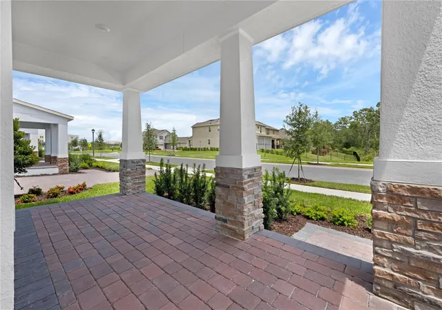 Photo 2 of Sale Pending at 11821 Shine View Ln, Winter Garden, FL 34787 | MLS# O6420002 | Listing updated on 2026-10-13