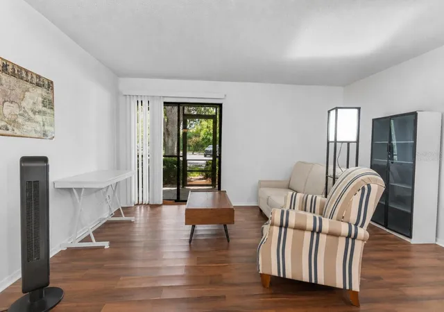 2nd image of 6018 Laktree Ln #E, Temple Terrace, FL 33617 | MLS# TB8523274