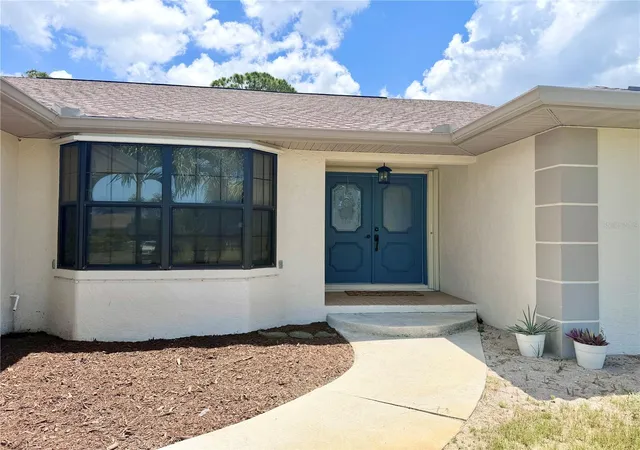 2nd image of 1087 Bay Harbor Dr, Englewood, FL 34224 | MLS# C7527754