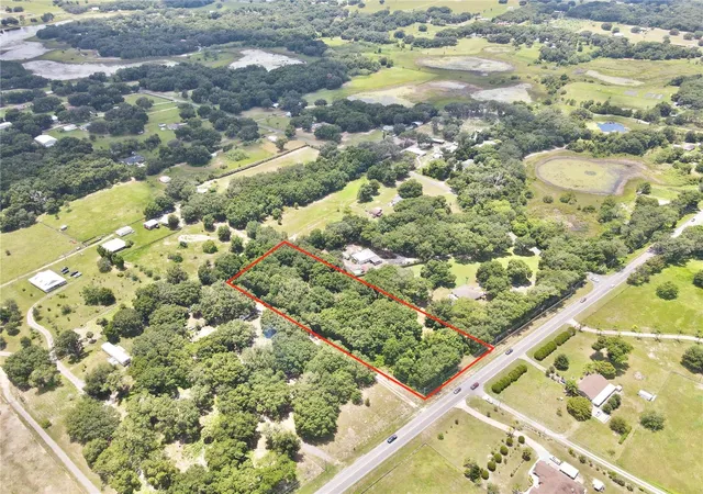 Homes for sale in Weirsdale, FL | Se Hwy 42, Weirsdale, FL 32195 | MLS# OM727397