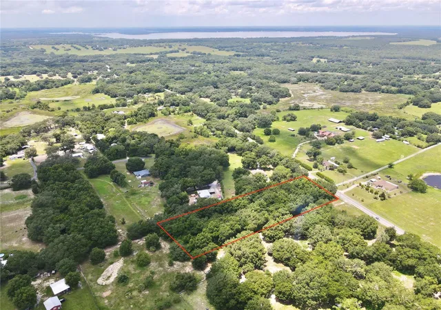 Homes for sale in Weirsdale, FL | Se Hwy 42, Weirsdale, FL 32195 | MLS# OM727397