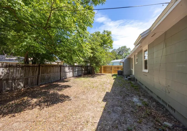 Homes for sale in Dunedin, FL | 1024 Michigan Dr E, Dunedin, FL 34698 | MLS# TB8523281