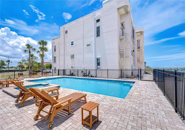 5th image of 6504 Surfside Blvd, APOLLO BEACH, FL 33572