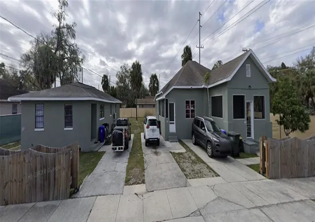 1st image of 714 Texas Ave, Lakeland, FL 33815 | MLS# O6420010