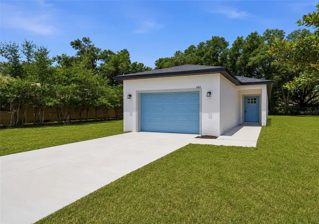 2nd image of 522 Palmetto St, Eustis, FL 32726 | MLS# O6420017