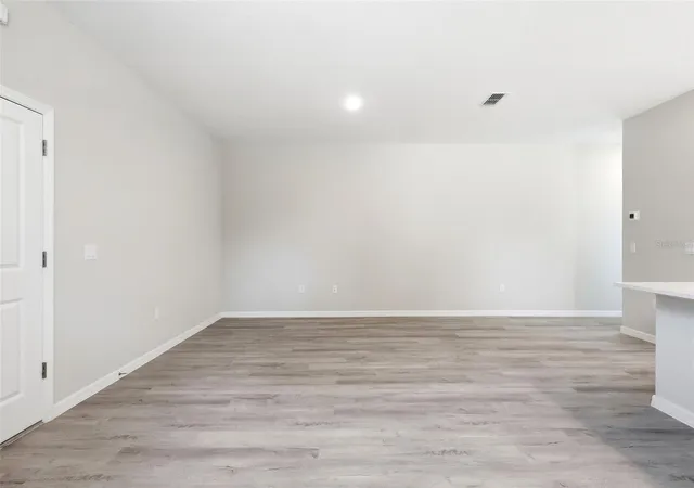 Photo 4 of Single family home for sale at 522 Palmetto St, Eustis, FL 32726 | MLS# O6420017 | Listing updated on 2026-10-01