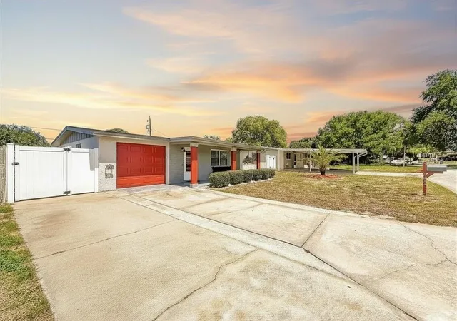 Homes for sale in Holiday, FL | 2019 Hess Dr, Holiday, FL 34691 | MLS# TB8523301