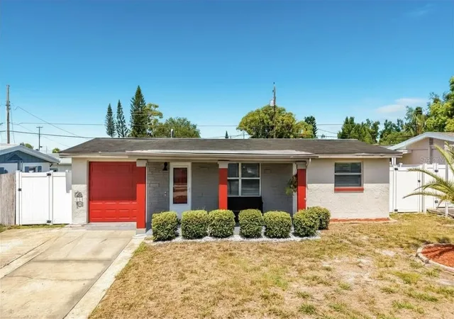 Homes for sale in Holiday, FL | 2019 Hess Dr, Holiday, FL 34691 | MLS# TB8523301