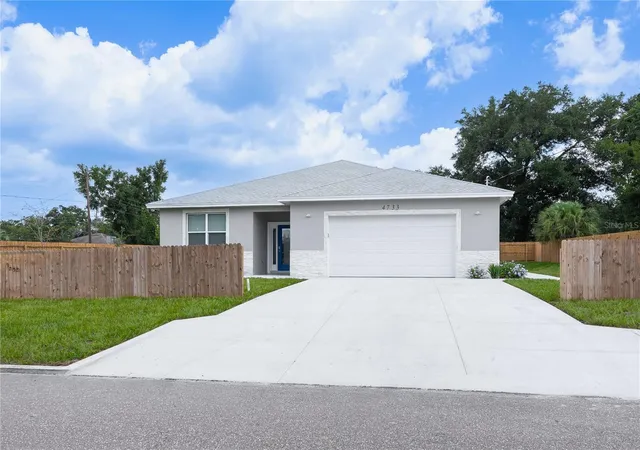 Photo 1 of Single family home for sale at 4733 Abaca St, Orlando, FL 32808 | MLS# S5152521 | Listing updated on 2026-08-15