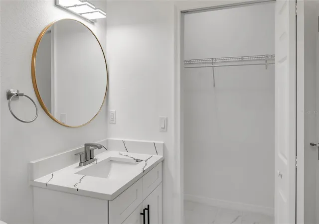 Photo 4 of Single family home for sale at 4733 Abaca St, Orlando, FL 32808 | MLS# S5152521 | Listing updated on 2026-08-15