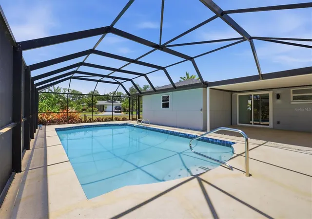 2nd image of 1600 Cypress Point Ct, Venice, FL 34293 | MLS# N6144826